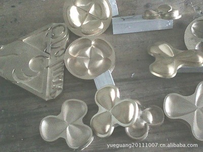 东莞寮步月光工艺烫画厂 专业加工多种工艺礼品，打造精品艺术