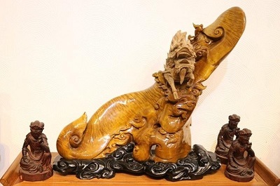 中国仙游红木商家之忠兴楠木馆 11.15网库资讯 工艺品加工探秘